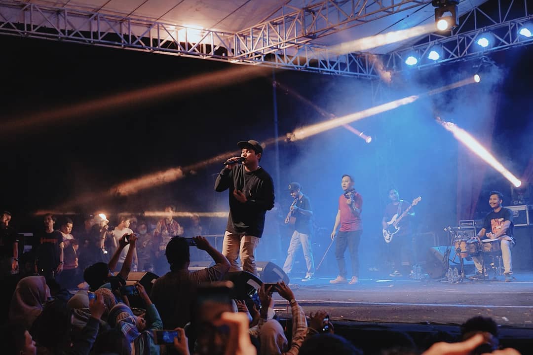 Penampilan Guyon Waton ketika manggung di Yogyakarta